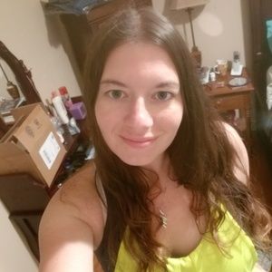 Meet your Posher, Candice